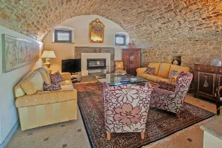 Foto 3 di 26: VILLA SAN VIGILIO