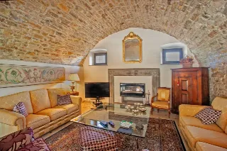 Foto 4 di 26: VILLA SAN VIGILIO