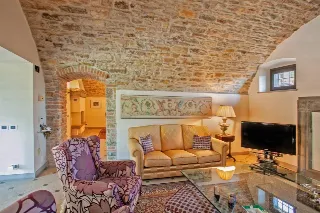 Foto 5 di 26: VILLA SAN VIGILIO