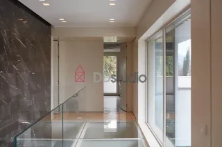 Foto 12 di 30: Vendesi elegante residenza contemporanea immersa nel verde alle porte di Bergamo