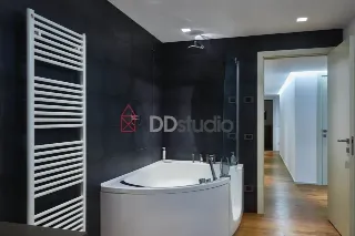 Foto 20 di 30: Vendesi elegante residenza contemporanea immersa nel verde alle porte di Bergamo