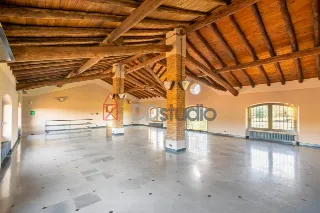 Foto 20 di 42: VENDESI PRESTIGIOSO COMPLESSO IMMOBILIARE STORICO CON PARCO SECOLARE NEL CUORE DI MONTELLO
