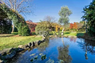 Foto 30 di 42: VENDESI PRESTIGIOSO COMPLESSO IMMOBILIARE STORICO CON PARCO SECOLARE NEL CUORE DI MONTELLO