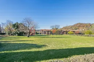 Foto 36 di 42: VENDESI PRESTIGIOSO COMPLESSO IMMOBILIARE STORICO CON PARCO SECOLARE NEL CUORE DI MONTELLO