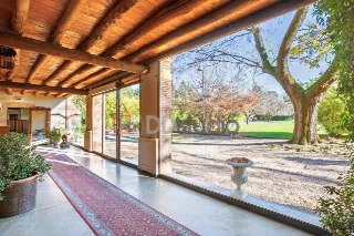 Foto 4 di 42: VENDESI PRESTIGIOSO COMPLESSO IMMOBILIARE STORICO CON PARCO SECOLARE NEL CUORE DI MONTELLO