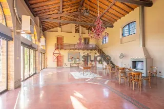 Foto 7 di 42: VENDESI PRESTIGIOSO COMPLESSO IMMOBILIARE STORICO CON PARCO SECOLARE NEL CUORE DI MONTELLO