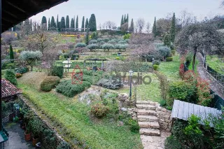 Foto 21 di 33: PRESTIGIOSA DIMORA IN ZONA SEMI COLLINARE - MOZZO