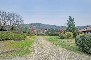 Foto 26 di 33: PRESTIGIOSA DIMORA IN ZONA SEMI COLLINARE - MOZZO
