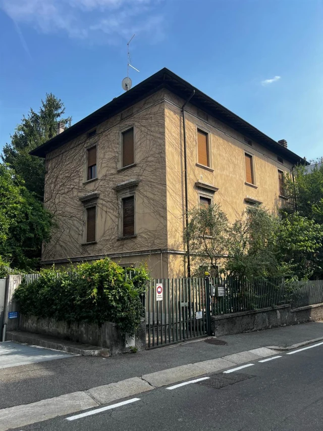 Esclusiva villa d'epoca con piuù unità