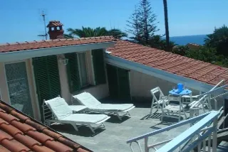Foto 11 di 14: SANREMO - VENDESI VILLA CON PISCINA
