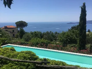 Foto 4 di 29: VENDESI VILLA CON PISCINA A CHIAVARI