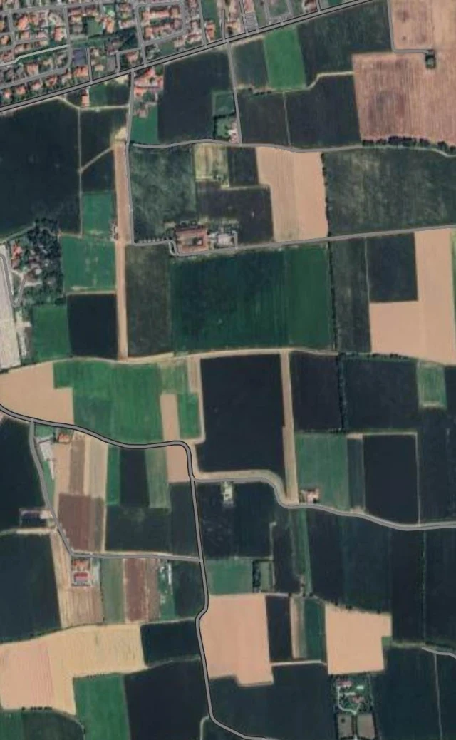 Vendesi lotto agricolo di grandi dimensioni a Martinengo