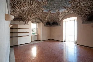 Foto 3 di 15: VENDESI RAFFINATA PROPRIETA' CON TERRAZZO E VISTA MOZZAFIATO IN CITTA' ALTA