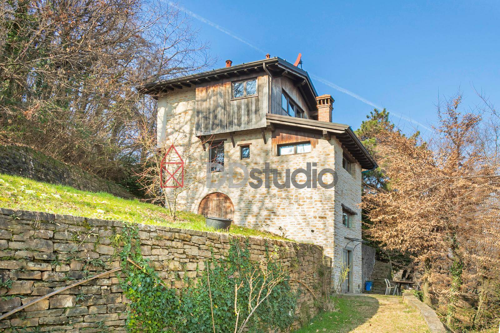 Casa singola in vendita a Bergamo San Vigilio