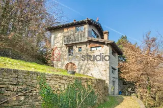 Foto 1 di 26: Casa singola in vendita a Bergamo San Vigilio