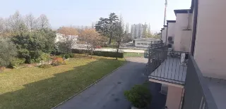 Foto 13 di 19: Vendesi capannone industriale su due livelli con ampio spazio esterno