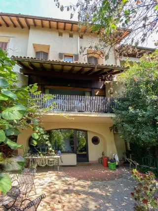 Foto 1 di 23: Villa a schiera in vendita a Bergamo Piscine/conca d'Oro