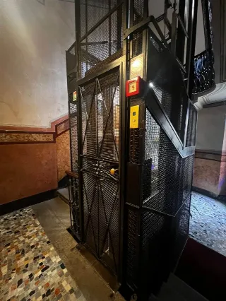 Foto 5 di 18: Appartamento in casa storica zona prestigiosa Milano
