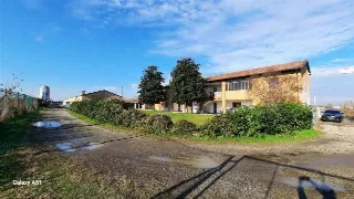Foto 10 di 13: LOTTO AGRICOLO CON CASCINA E CAPANNONI ANNESSI