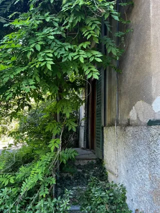 Foto 4 di 14: Affascinante proprietà di circa 800 mq con 5000 mq di giardino da ristrutturare