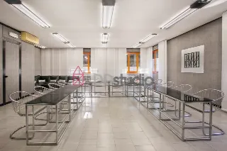 Foto 10 di 24: IMPERDIBILE UFFICIO di grandi dimensioni con PARCHEGGIO PRIVATO Bergamo