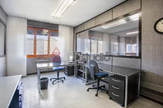 Foto 8 di 24: IMPERDIBILE UFFICIO di grandi dimensioni con PARCHEGGIO PRIVATO Bergamo
