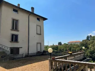 Foto 26 di 32: Vendesi Villa d'epoca liberty con accesso diretto al fiume