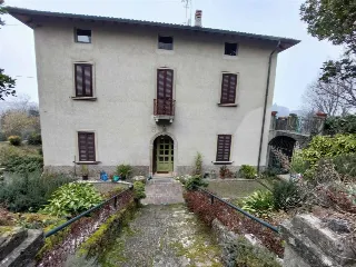 Foto 7 di 32: Vendesi Villa d'epoca liberty con accesso diretto al fiume