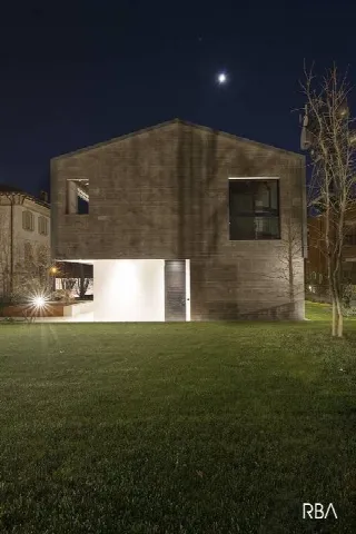 Foto 2 di 19: Villa unifamiliare Clusone centro