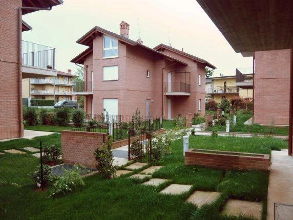 VILLA BI-FAMILIARE - VALTESSE