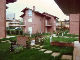 Foto 1 di 8: VILLA BI-FAMILIARE - VALTESSE