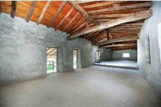 Foto 3 di 11: VENDESI ANTICO EDIFICIO STORICO A BORGO DI TERZO - VAL CAVALLINA