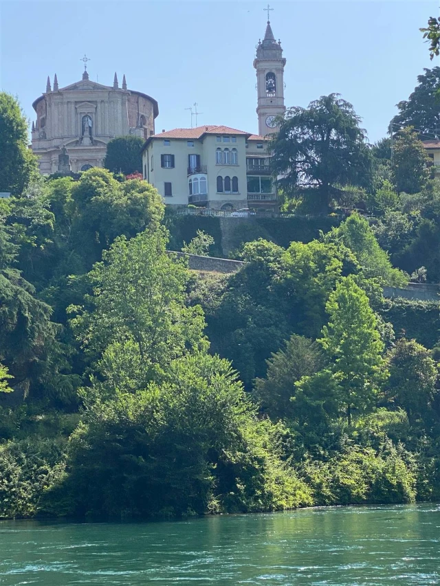 Vendesi porzione di Villa liberty con affaccio sul fiume