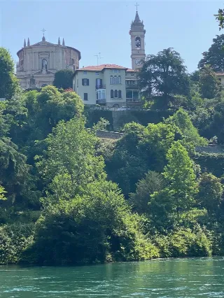 Foto 1 di 23: Vendesi porzione di Villa liberty con affaccio sul fiume