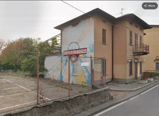 Foto 4 di 7: Immobile cielo - terra da ristrutturare