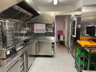 Foto 10 di 16: Zona Piazza Pontida cedesi Ristorante