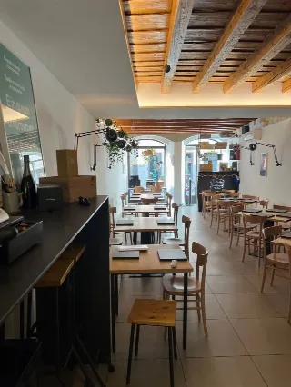 Foto 11 di 16: Zona Piazza Pontida cedesi Ristorante