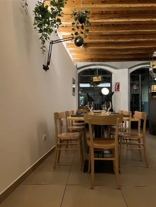 Foto 6 di 16: Zona Piazza Pontida cedesi Ristorante
