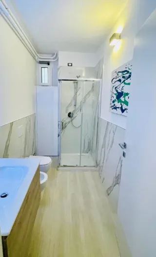 Foto 4 di 12: VENDESI PRESTIGIOSO MONOLOCALE ARREDATO IN CENTRO CITTA'