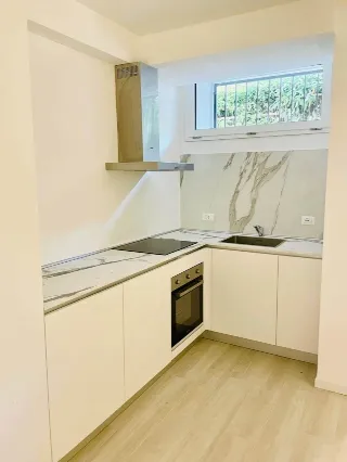 Foto 7 di 12: VENDESI PRESTIGIOSO MONOLOCALE ARREDATO IN CENTRO CITTA'