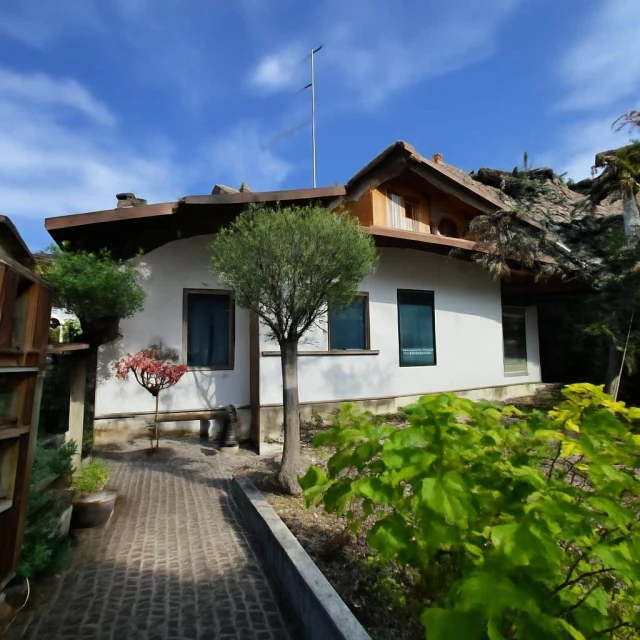 Villino in vendita a Scanzorosciate Bergamo