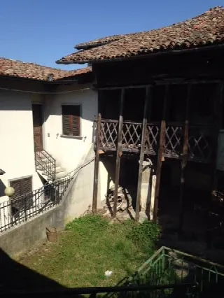 Foto 18 di 19: Rustico casale in vendita a Peia Bergamo