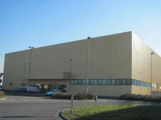 Foto 2 di 5: Locale commerciale in affitto a Brescia Hinterland Nord