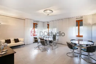 Foto 6 di 24: IMPERDIBILE UFFICIO di grandi dimensioni con PARCHEGGIO PRIVATO Bergamo