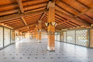 Foto 16 di 33: AFFITTASI COMPLESSO IMMOBILAIRE STORICO CON PARCO SECOLARE NEL CUORE DI MONTELLO