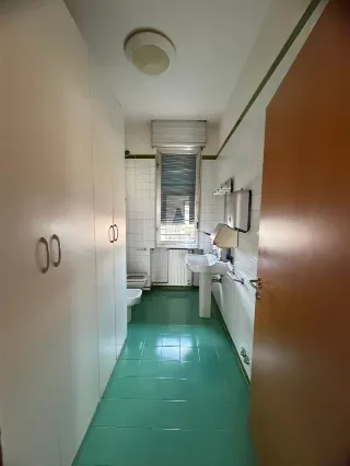 Foto 17 di 21: Vendesi ampia soluzione con vista su Città Alta, ideale per trasformazione in abitazione