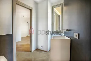 Foto 16 di 28: Prestigioso appartamento in Villa sui Colli