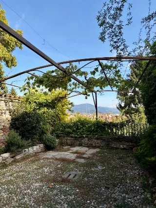 Foto 17 di 23: Via Pignolo Alta - vendesi bilocale con ampio spazio esterno ad uso esclusivo