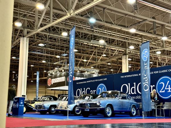 Techno Classica Essen 2025: OldCar24 in diretta dal padiglione 5 
