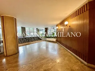 Foto 4 di 16: TRILOCALE PIAZZA SAN BABILA APPARTAMENTO E BOX